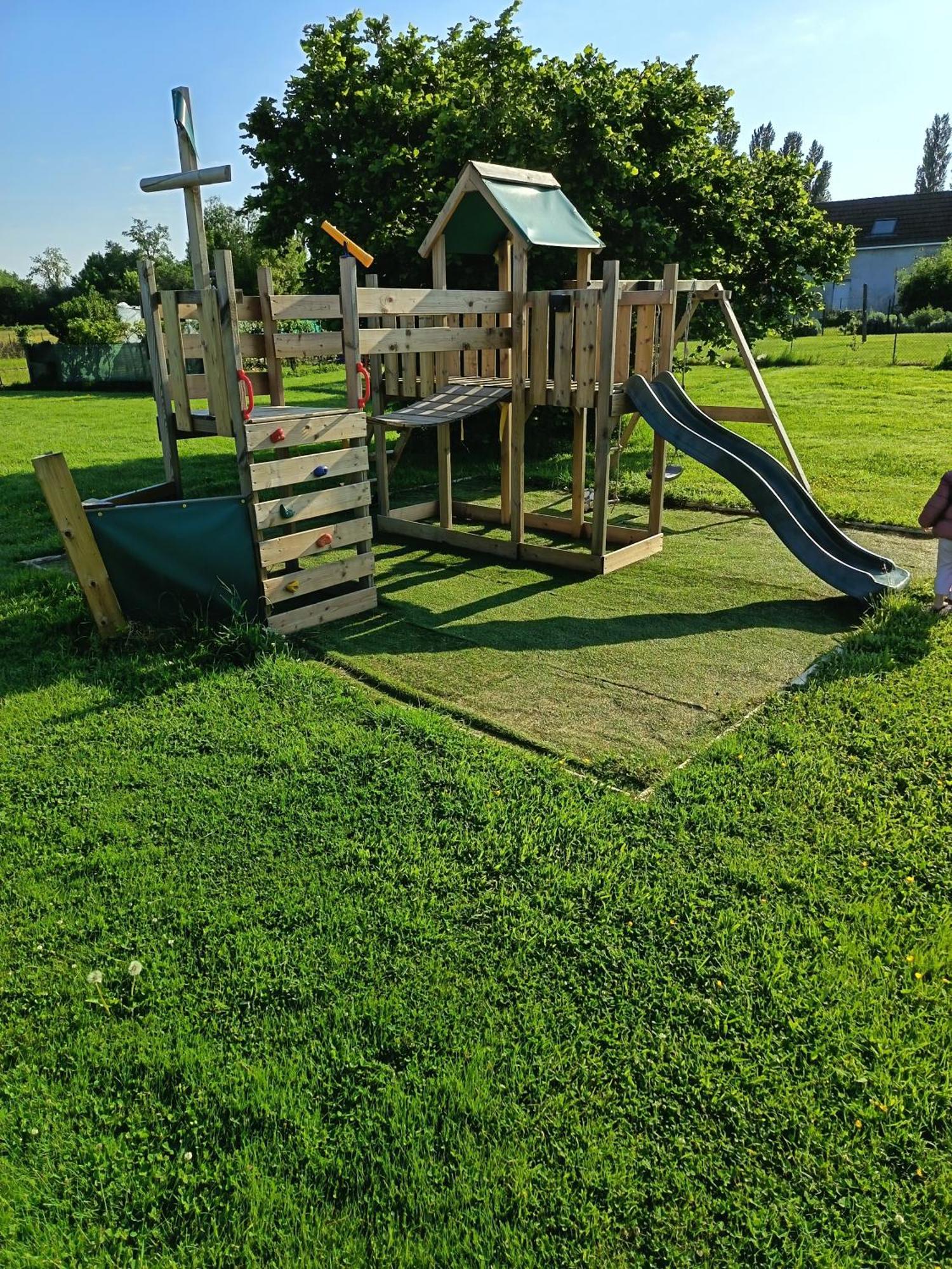 Apartment Les Jardins Ducarouge 2 Climatise Digoin